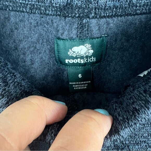 🩷 Roots, Kids Sweater Fleece Slim Sweatpants. Color: Black Pepper. Size: 6. NWT - Picture 4 of 13